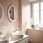 Konukevi Clos Saint-martin 4*