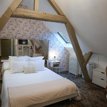 Clos Saint Martin 2*