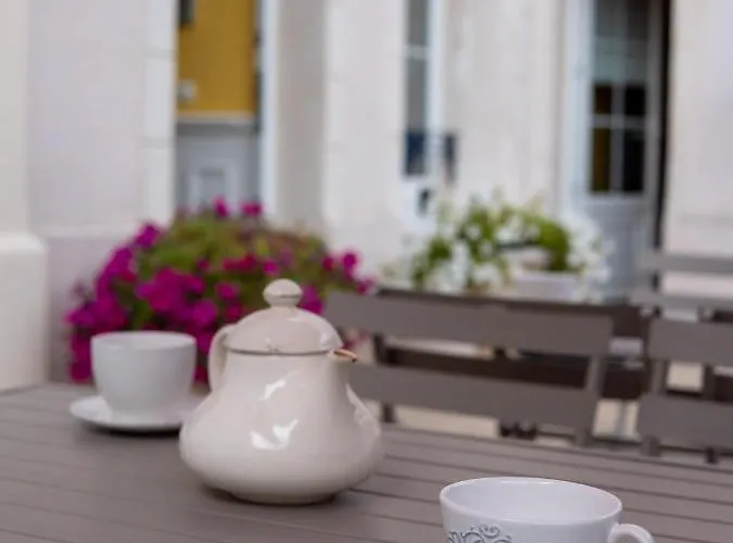 Clos Saint-martin بيت ضيافة كان