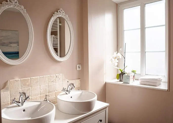 بيت ضيافة Clos Saint-martin 4*